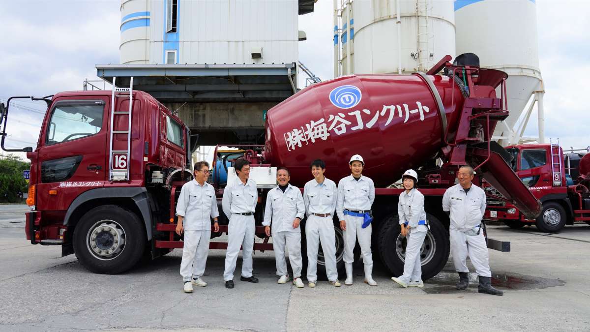 株式会社梅谷コンクリート 10tミキサー車ドライバー 重労働なし 年間休日105日以上 夜間なし ドライバーの求人 転職サイト ドラ侍