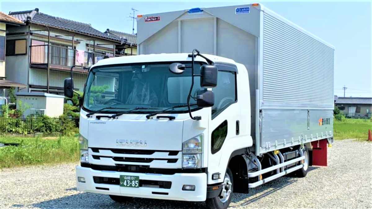 株式会社徳永商店 | 4tウイング車ドライバー【未経験で応募OK・免許