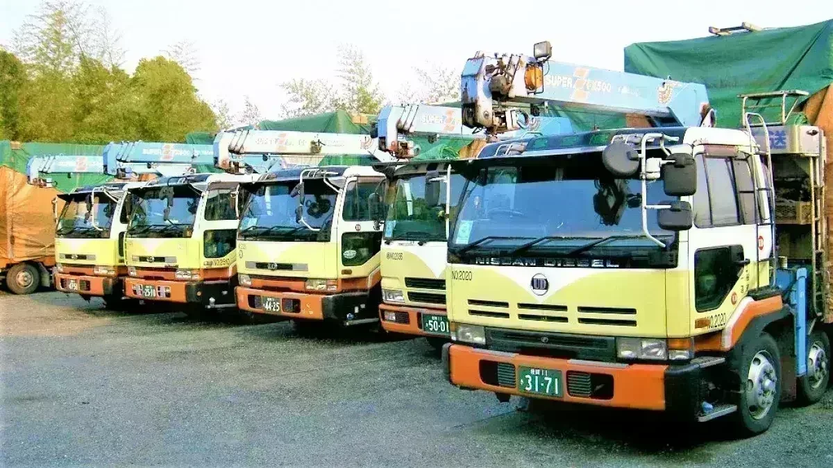 荷物は住宅資材関係