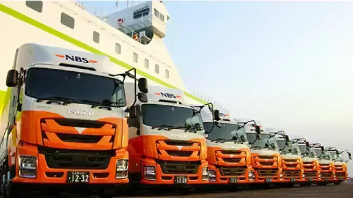 続々、新車入れ替え中!