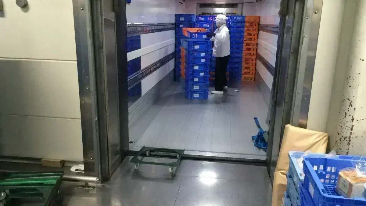 老舗安定企業
