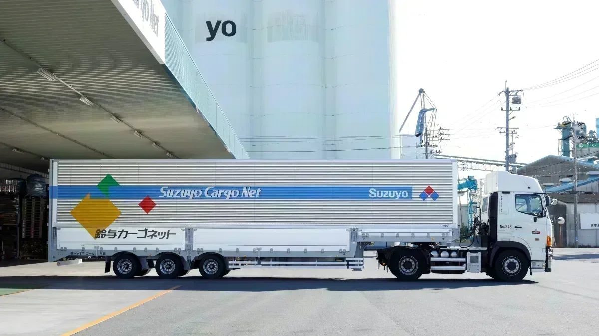 全国44拠点、保有車両2,700台