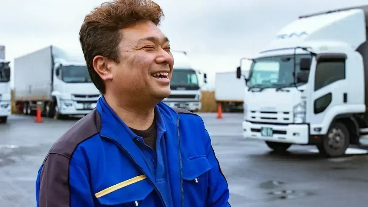 中型免許 (旧普通免許8t限定) があれば応募OK♪