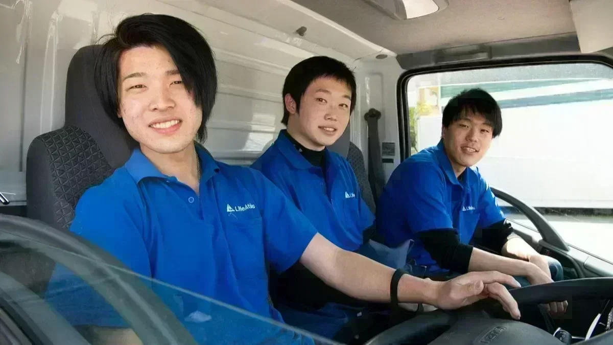 「普通免許 (AT限定) 」があれば応募OK♪