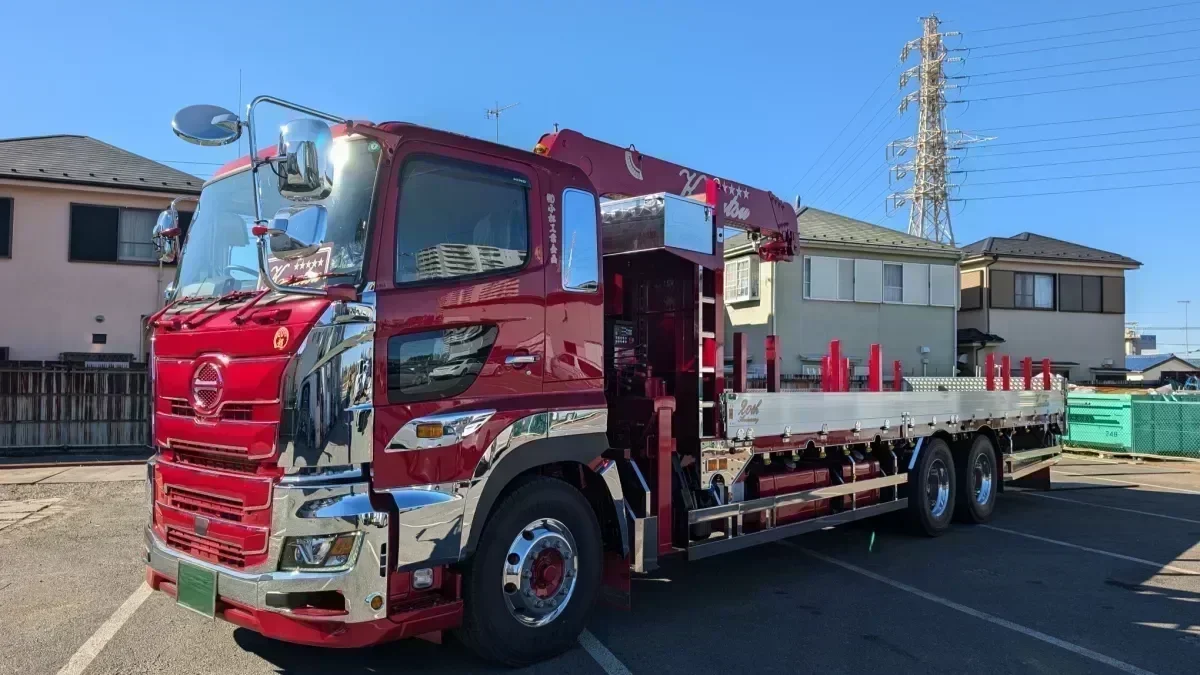 モデル月給380,000円 (32歳・経験4年)