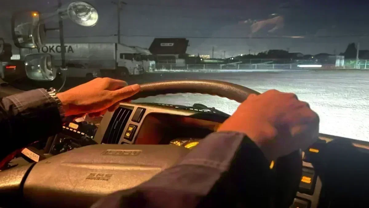 夜間の店舗へ食品配送！