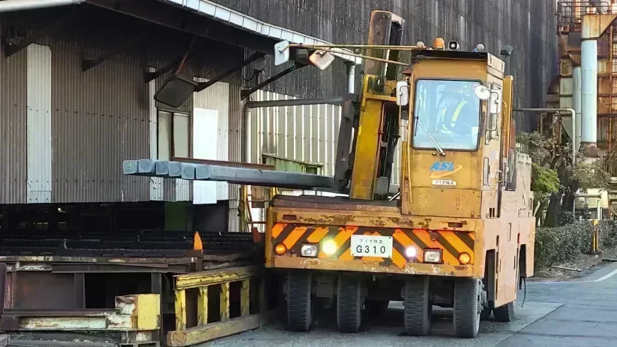 サイドフォークリフトの保有数は全国No1♪