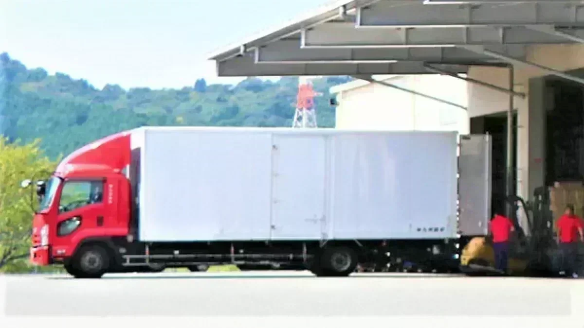 従業員90名以上・車両台数200台