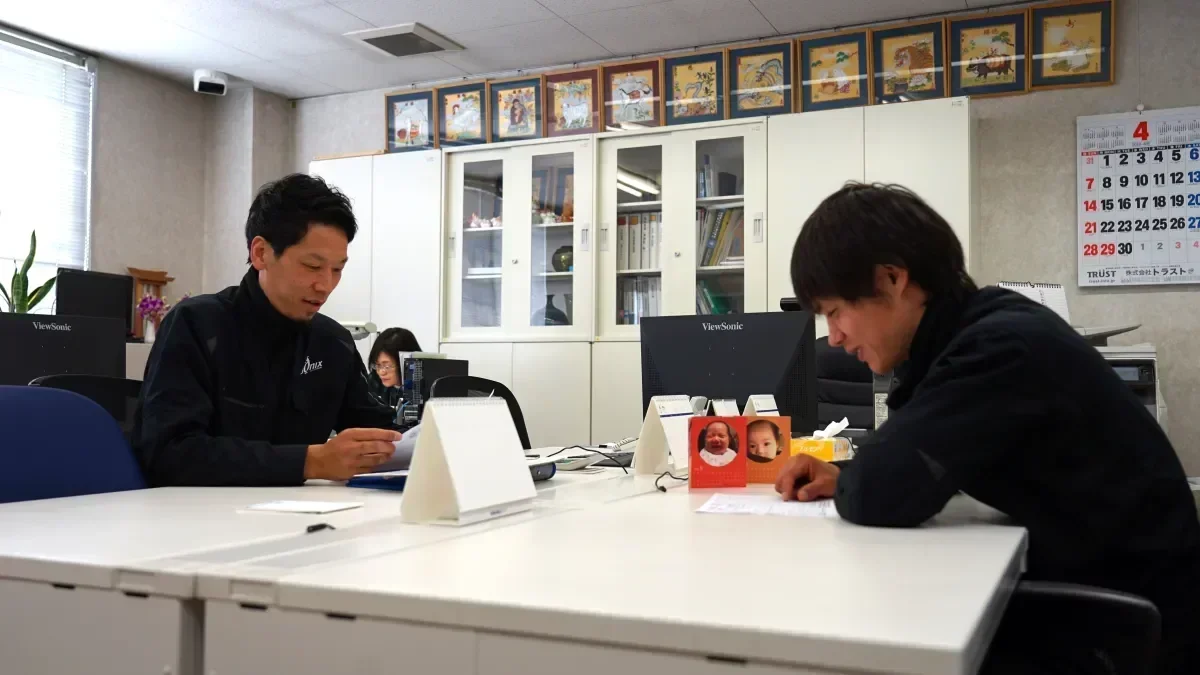 各ドライバーさんに1台のデスクあり