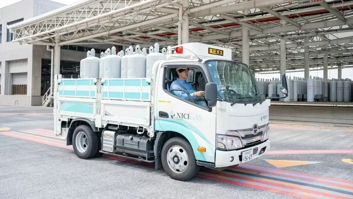求人情報 - 株式会社エナトラ | 3tテールリフト車ドライバー・業務委託