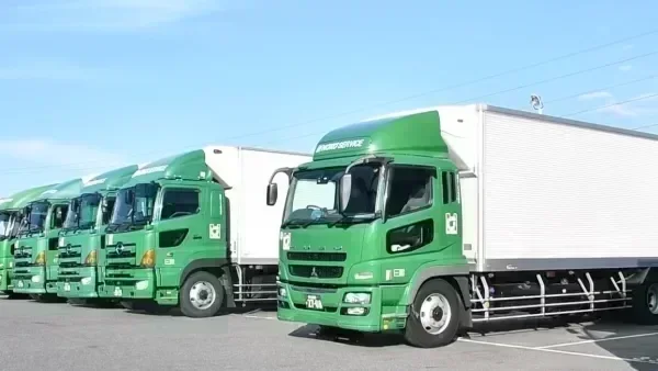 普通自動車免許 (AT限定不可) で応募OK